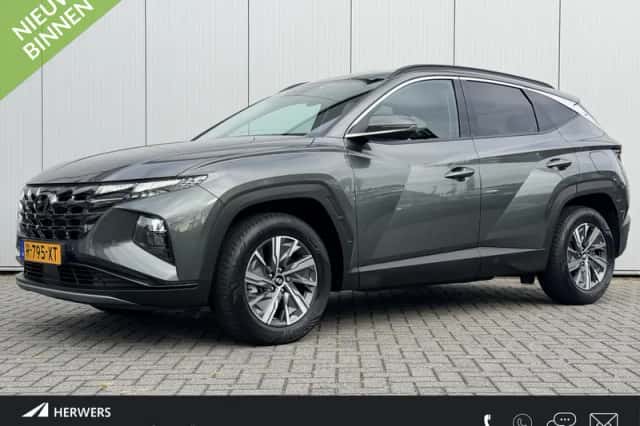 Hyundai Tucson (2023) thumbnail 1