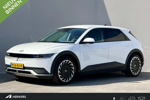 Hyundai Ioniq 5 (2023) thumbnail 1