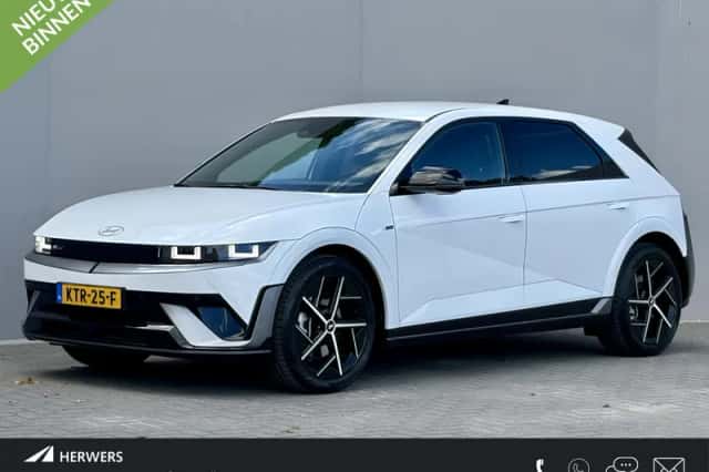 Hyundai Ioniq 5 (2025) thumbnail 1