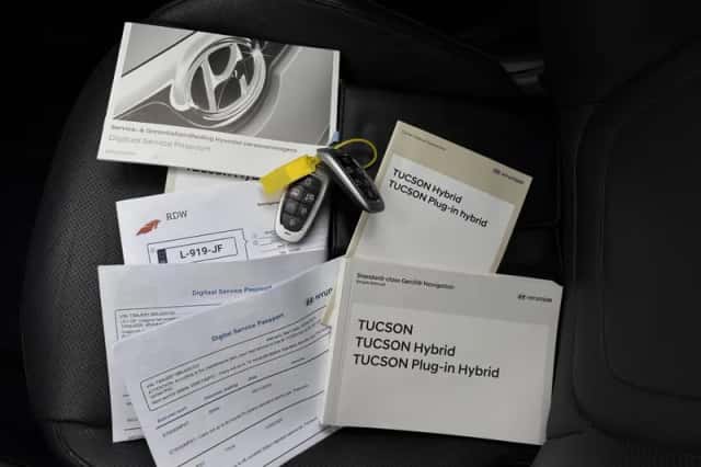 Hyundai Tucson (2021) thumbnail 5