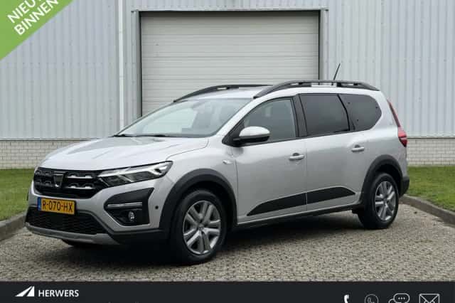 Dacia Jogger (2022) thumbnail 1