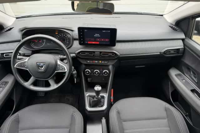 Dacia Jogger (2022) thumbnail 2
