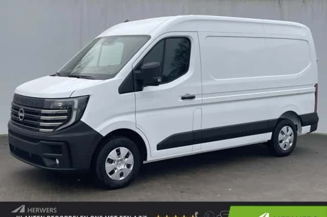 Nissan Interstar (2026) thumbnail 1