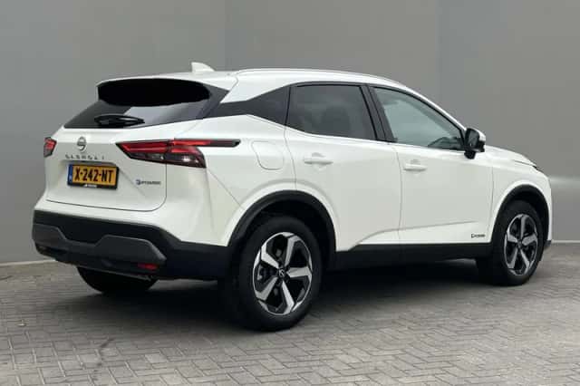 Nissan Qashqai (2024) thumbnail 3