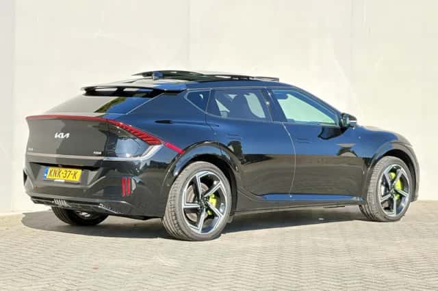 Kia EV6 (2024) thumbnail 3