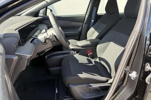 Nissan Leaf (2026) thumbnail 6