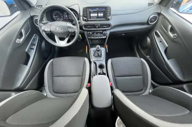 Hyundai Kona (2018) thumbnail 2