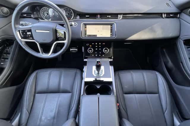 Land Rover Range Rover Evoque (2023) thumbnail 2