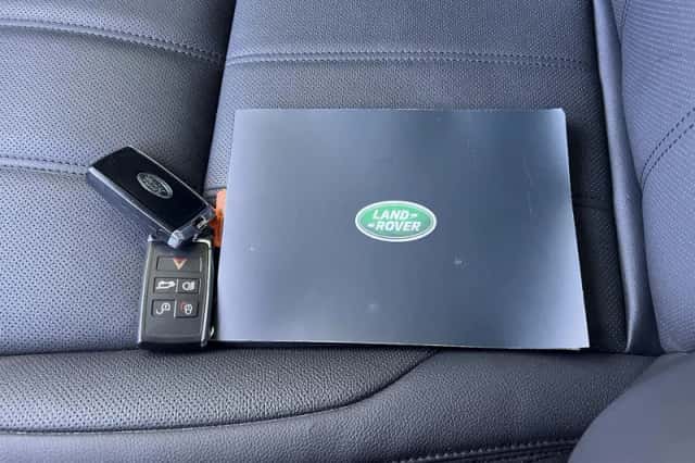 Land Rover Range Rover Evoque (2023) thumbnail 5