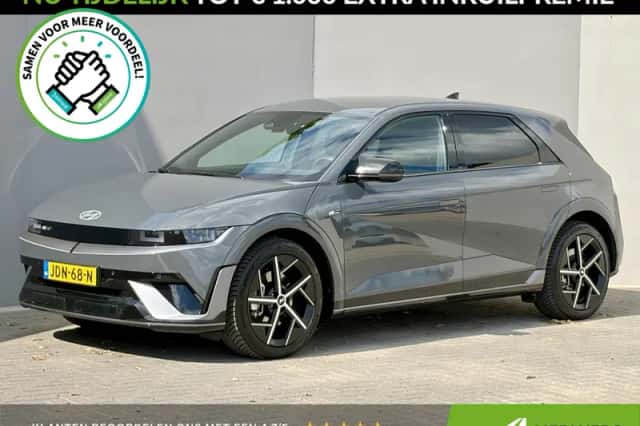 Hyundai Ioniq 5 (2025) thumbnail 1
