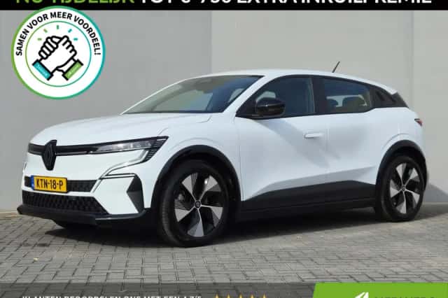 Renault Mégane E-Tech (2022) thumbnail 1