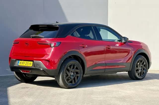 Opel Mokka-e (2023) thumbnail 3