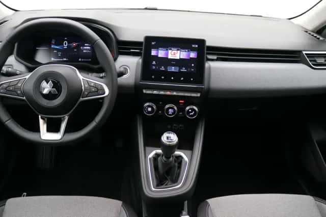 Mitsubishi Colt (2025) thumbnail 2