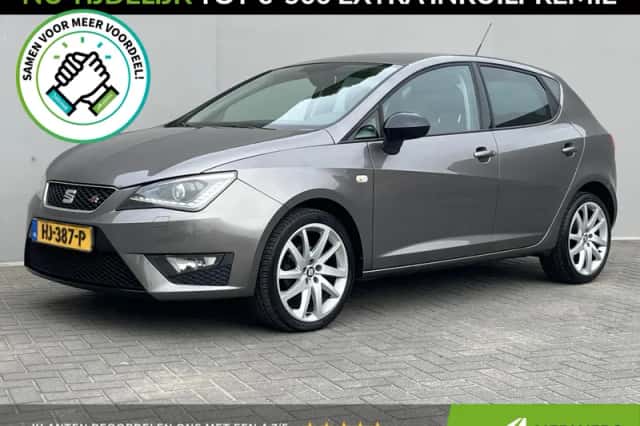 SEAT Ibiza (2015) thumbnail 1