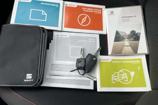 SEAT Ibiza (2015) thumbnail 5