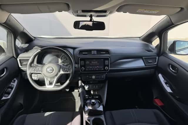 Nissan Leaf (2021) thumbnail 2