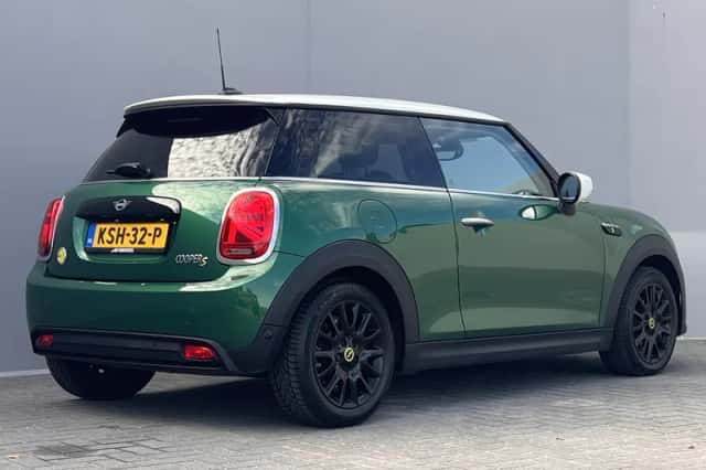 MINI Mini Electric (2023) thumbnail 3