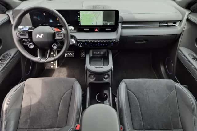 Hyundai Ioniq 5 (2025) thumbnail 2