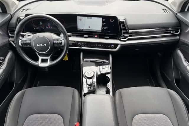 Kia Sportage (2022) thumbnail 2
