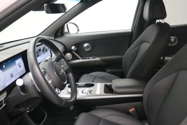 Genesis GV60 (2022) thumbnail 5