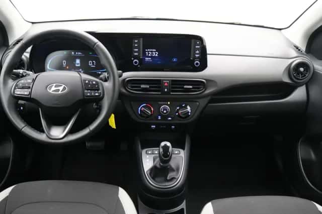 Hyundai i10 (2025) thumbnail 2