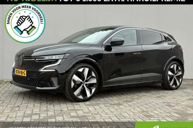 Renault Mégane E-Tech (2022) thumbnail 1