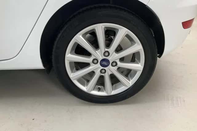 Ford Fiesta (2018) thumbnail 4