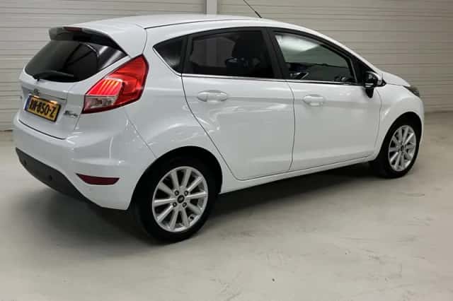 Ford Fiesta (2018) thumbnail 5