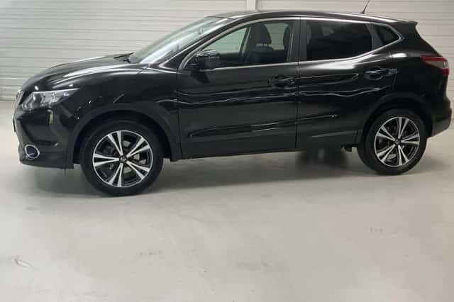Nissan Qashqai (2017) thumbnail 4