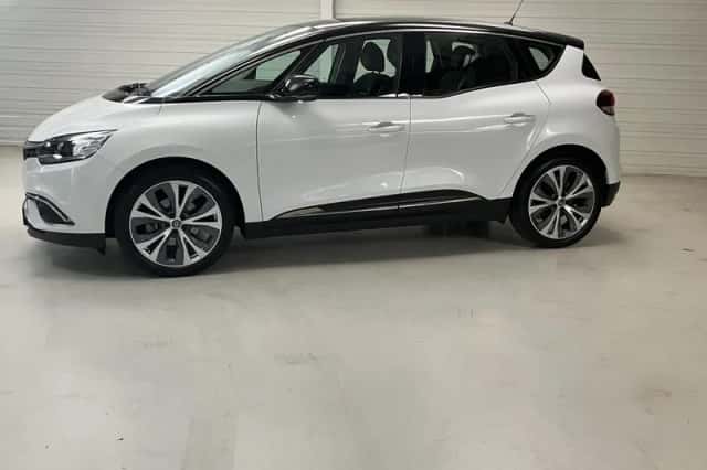 Renault Scénic (2018) thumbnail 2