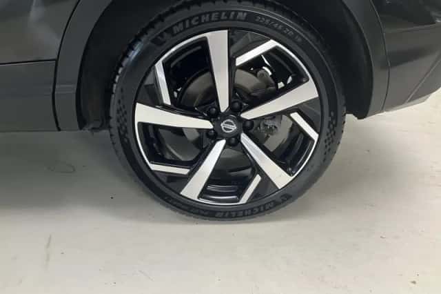 Nissan Qashqai (2018) thumbnail 5