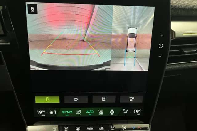 Renault Mégane E-Tech (2025) thumbnail 4