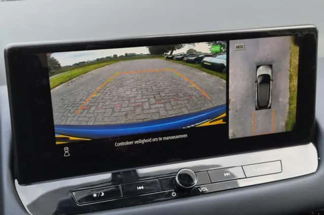 Nissan Qashqai (2023) thumbnail 6