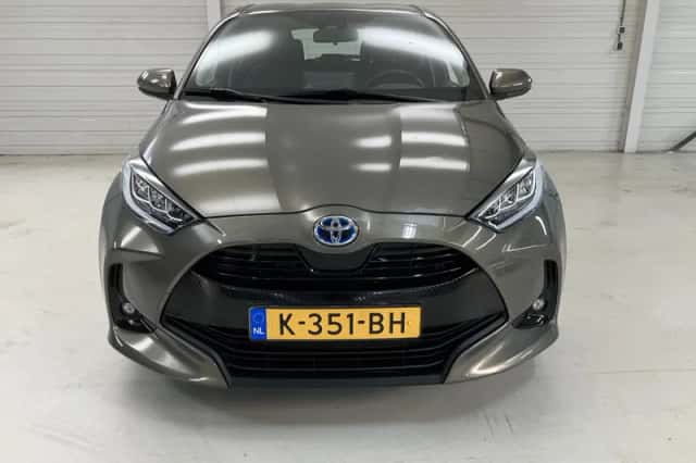 Toyota Yaris (2020) thumbnail 5
