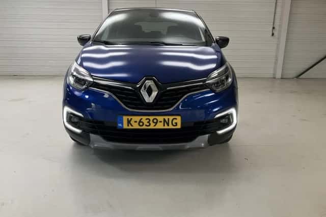 Renault Captur (2018) thumbnail 3
