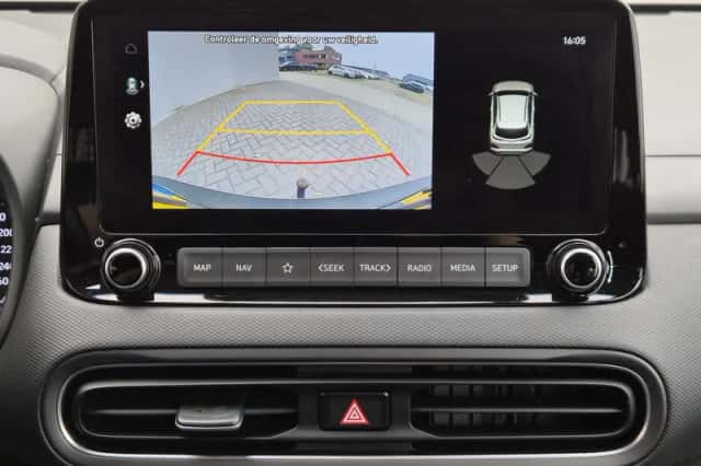 Hyundai Kona (2021) thumbnail 5