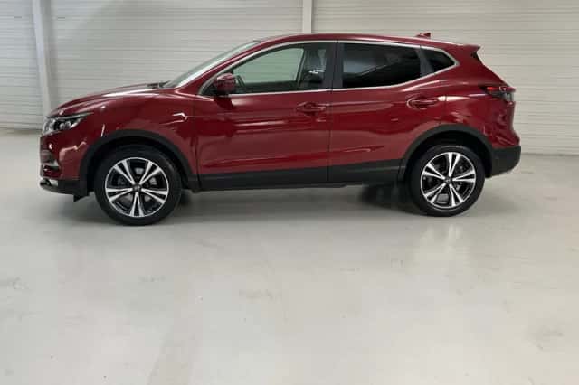 Nissan Qashqai (2019) thumbnail 3