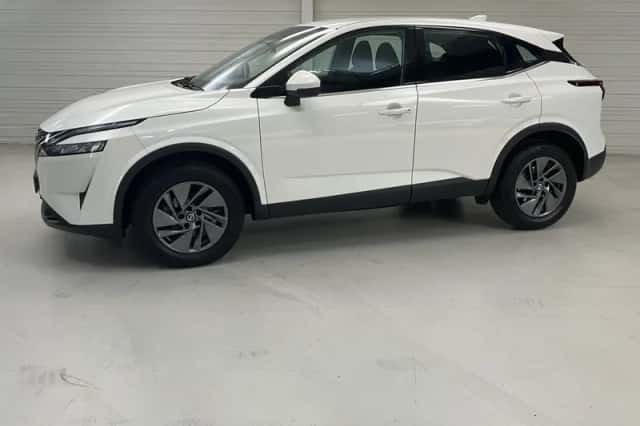 Nissan Qashqai (2022) thumbnail 3