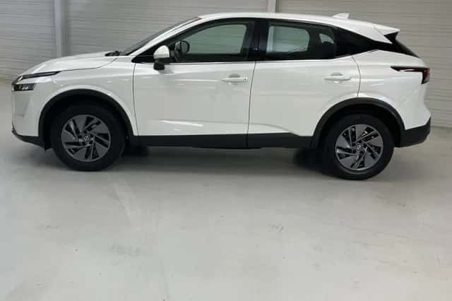Nissan Qashqai (2022) thumbnail 4