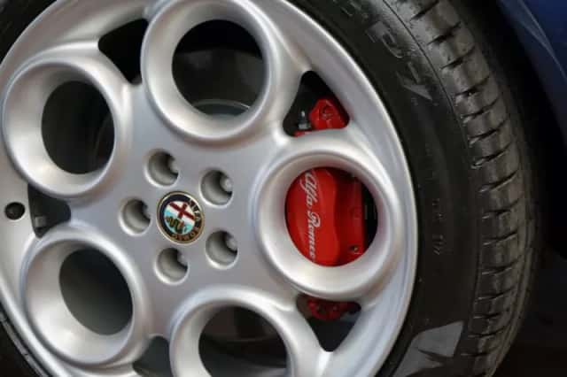 Alfa Romeo GTV (1999) thumbnail 6