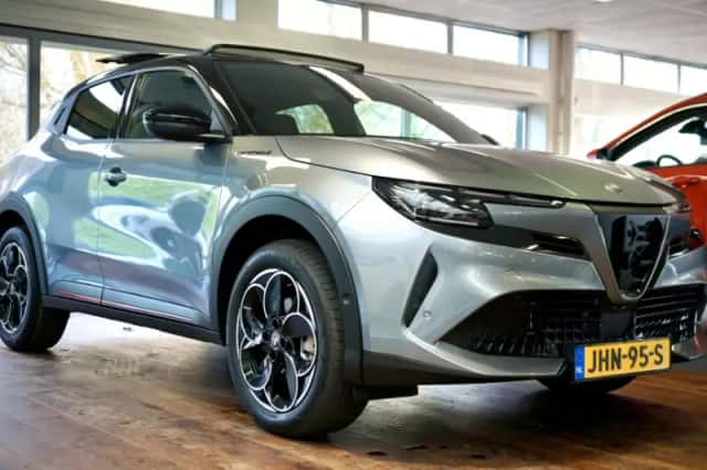 Alfa Romeo Junior (2025) thumbnail 1