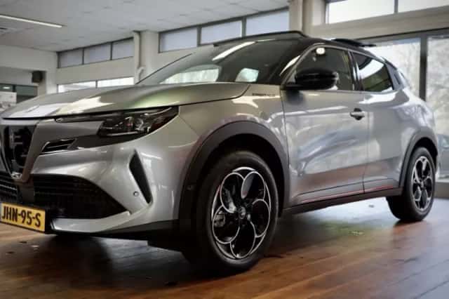 Alfa Romeo Junior (2025) thumbnail 5