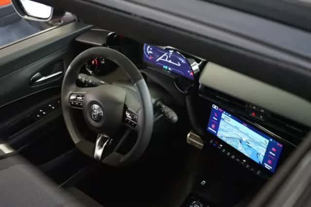 Alfa Romeo Junior (2025) thumbnail 6