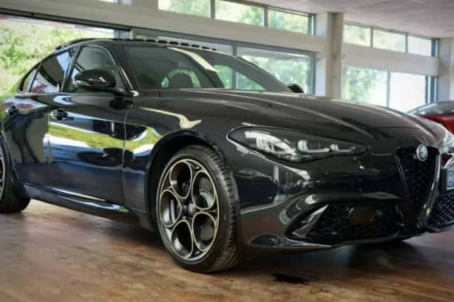 Alfa Romeo Giulia (2025) thumbnail 1