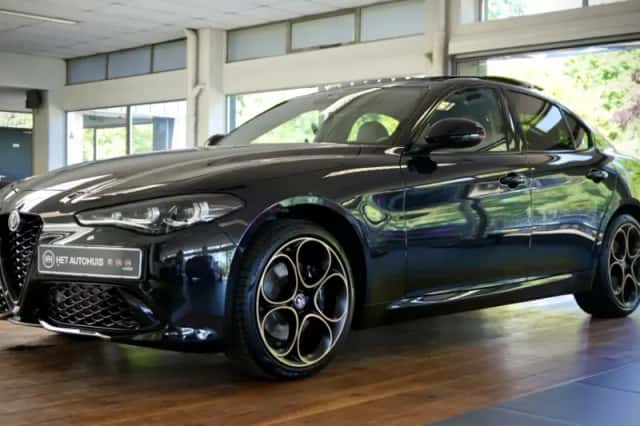 Alfa Romeo Giulia (2025) thumbnail 5