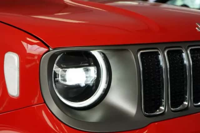 Jeep Renegade (2019) thumbnail 4