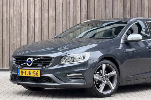 Volvo V60 (2014) thumbnail 5