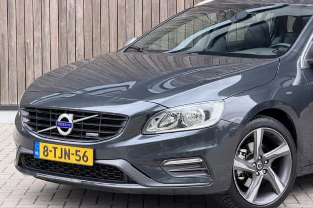 Volvo V60 (2014) thumbnail 6