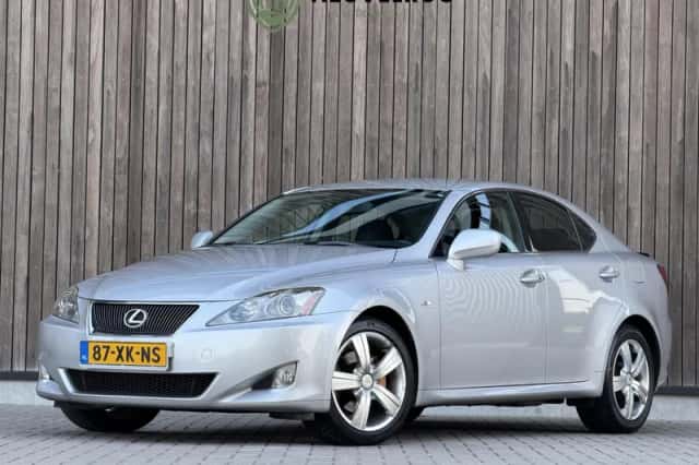 Lexus IS (2007) thumbnail 1