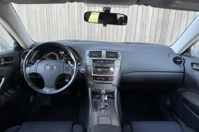 Lexus IS (2007) thumbnail 3